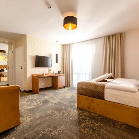 Amber Park & Olivina Park- Thai אתר נופש