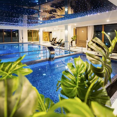 Amber Park & Olivina Park- Thai * נישורזה