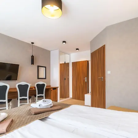 Amber Park & Olivina Park- Thai נישורזה