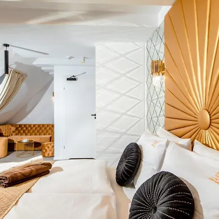 Amber Park & Olivina Park- Thai * נישורזה