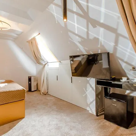 Amber Park & Olivina Park- Thai נישורזה