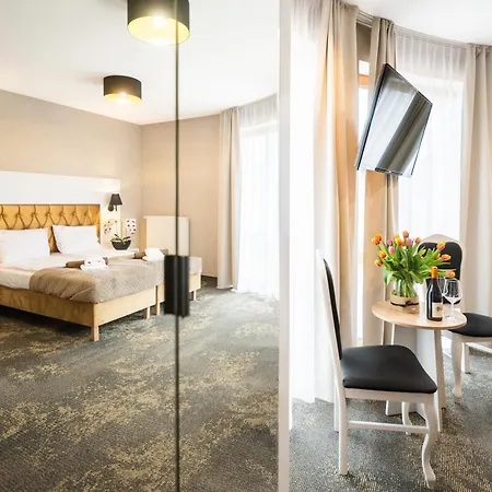 Amber Park & Olivina Park- Thai * נישורזה