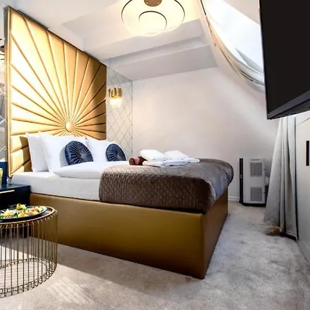 Amber Park & Olivina Park- Thai